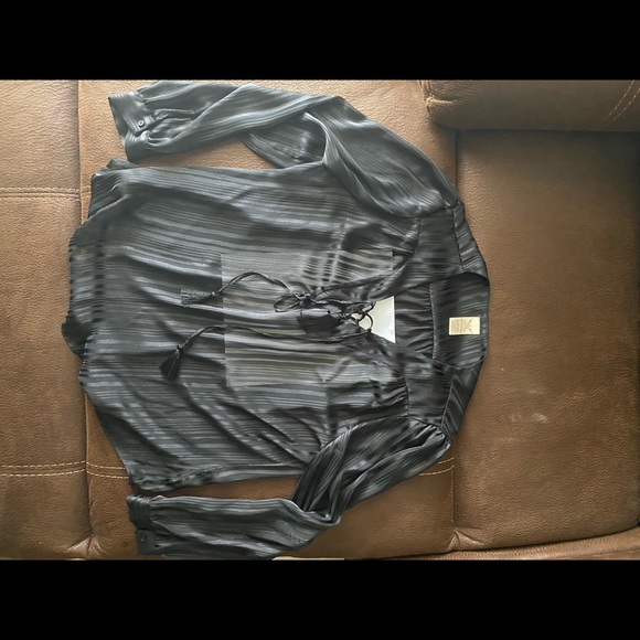 Sheer top - Picture 1 of 3